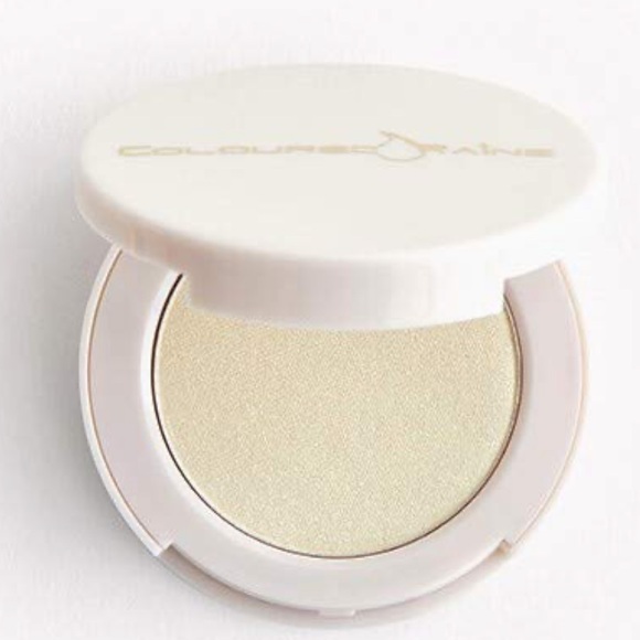 Coloured Raine Other - Coloured Raine Focal Point Glowlighter ‘No Flash Needed’ Pressed Highlighter